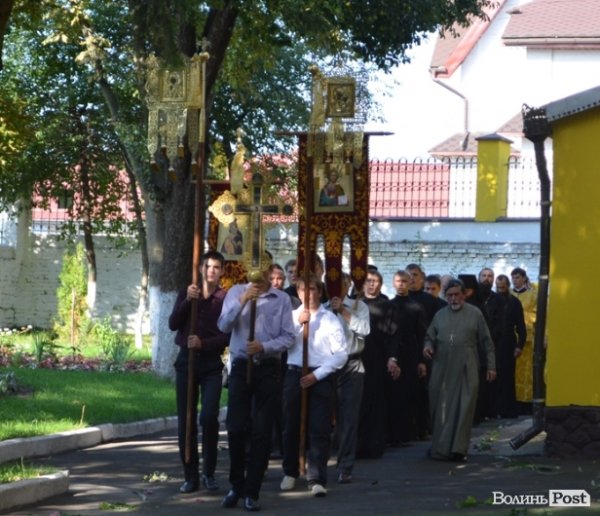 святині в Луцьку2