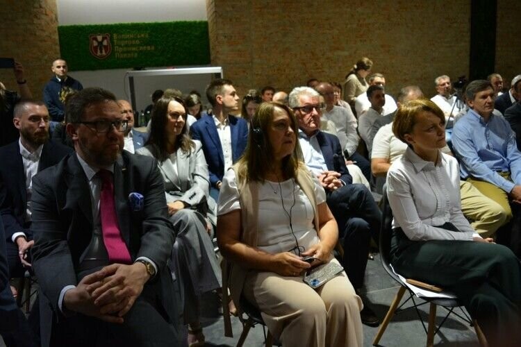 Масштабний українсько-польський форум з відбудови відбувається в Луцьку