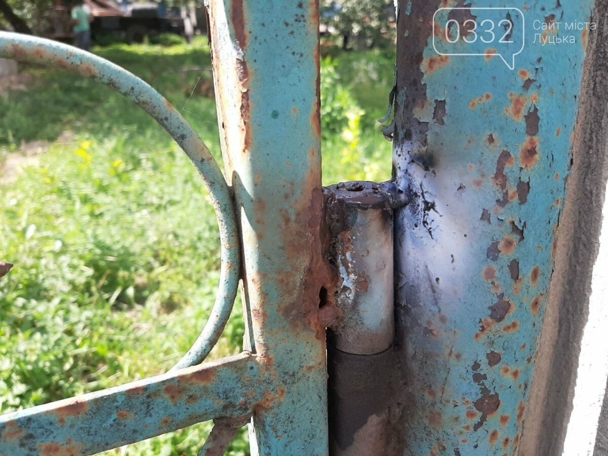 «Волиньобленерго» зробило нестерпними умови життя сімей, які проживають у відомчому житлі, фото-4