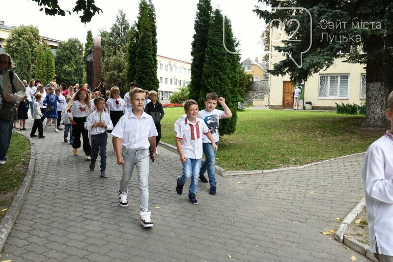 ЮНІ ЛУЧАНИ ДІЗНАВАЛИСЯ ПРО ОСОБЛИВОСТІ РОБОТИ МІСЬКОГО ГОЛОВИ, фото-16