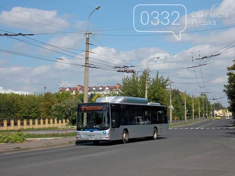 Луцьком почали їздити нові автобуси, фото-3