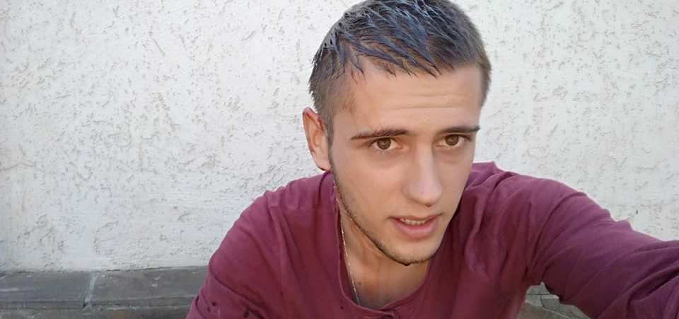 Поліцейський розбив голову журналісту з Луцька, фото-1 Поліцейський розбив голову журналісту з Луцька, фото-1