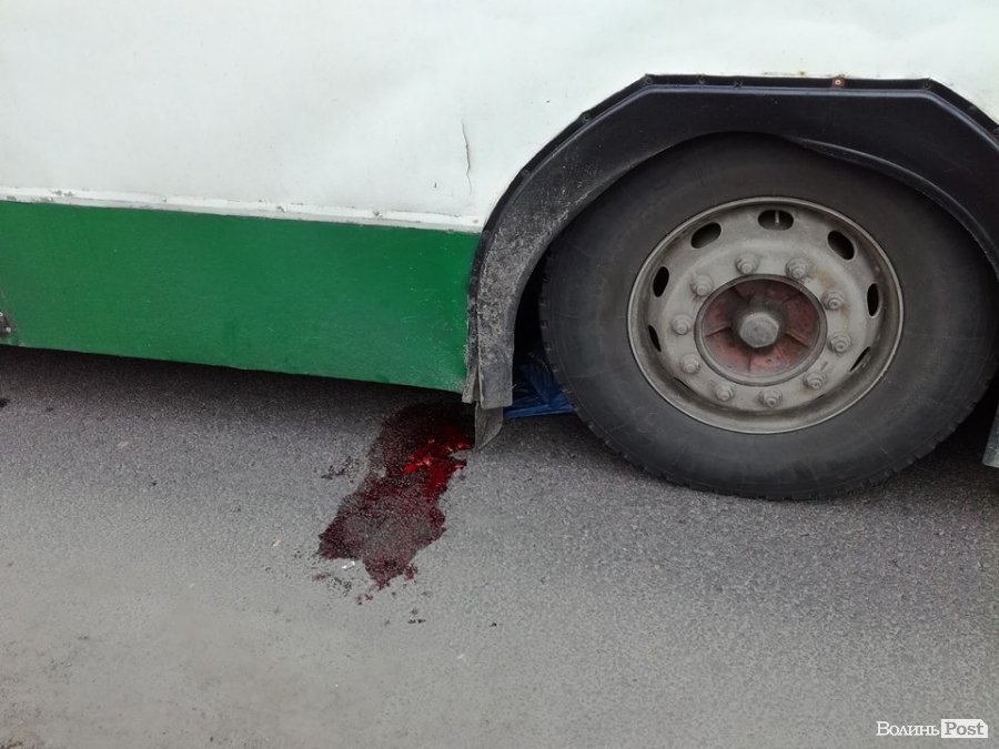Під колесами тролейбуса: подробиці традегії у Луцьку та ст..., фото-2 Під колесами тролейбуса: подробиці традегії у Луцьку та стан потерпілої, фото-2