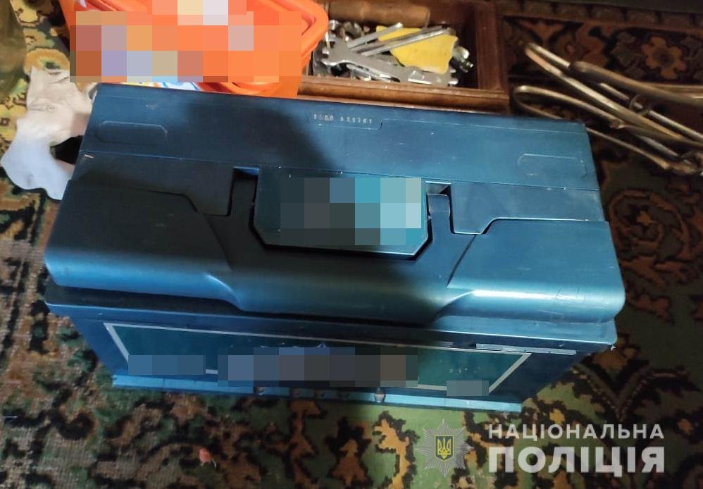 У КОВЕЛІ ВИКРИЛИ ЗЛОВМИСНИКА, ПРИЧЕТНОГО ДО КРАДІЖКИ З АВТОМОБІЛЯ