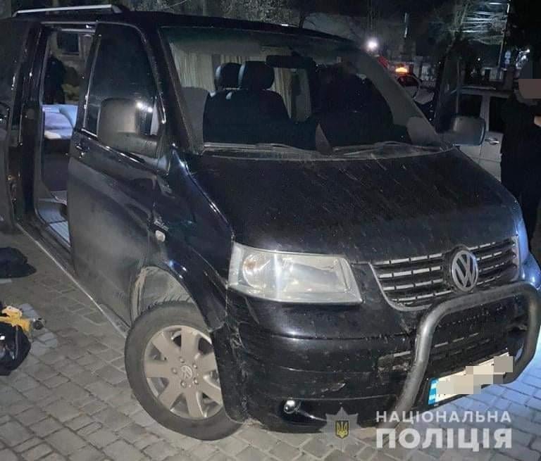 Поліцейські затримали на Ковельщині злочинну групу, яка вчинила крадіжку на майже 5 мільйонів