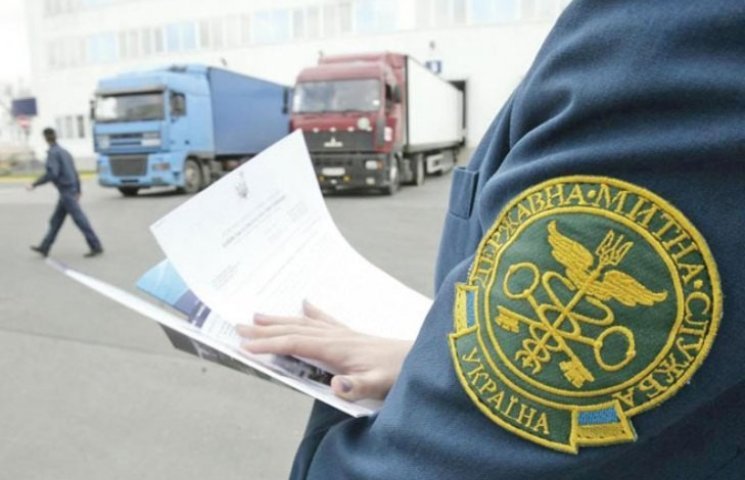 НА ВОЛИНІ ВІДСТОРОНИЛИ ЧОТИРЬОХ МИТНИКІВ ЧЕРЕЗ КОНТРАБАНДУ