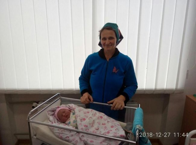 На Рівненщині багатодітна матір народила 18 дитину На Рівненщині багатодітна матір народила 18 дитину, Іванна Шуба