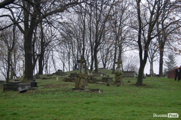 кладовище1